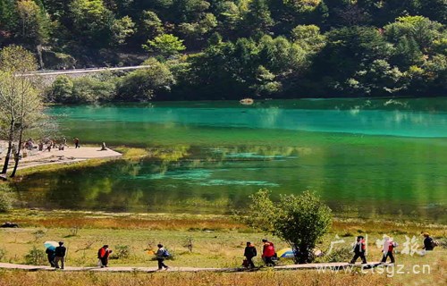 九寨沟旅游最佳季节，九寨沟好玩吗