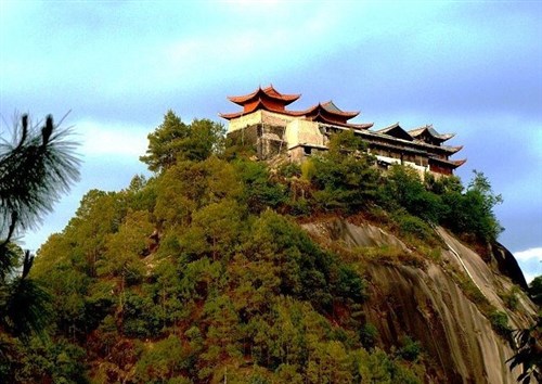 云峰山景区好玩吗？云峰山景区自驾旅游线路